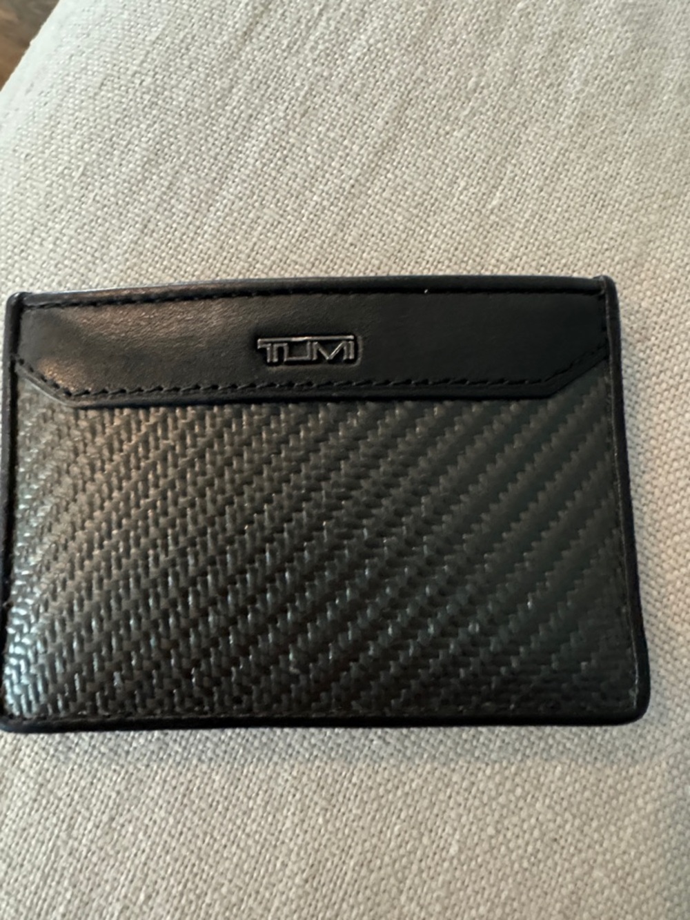 Tumi Black Carbon-Texture Leather Card  wallet Case